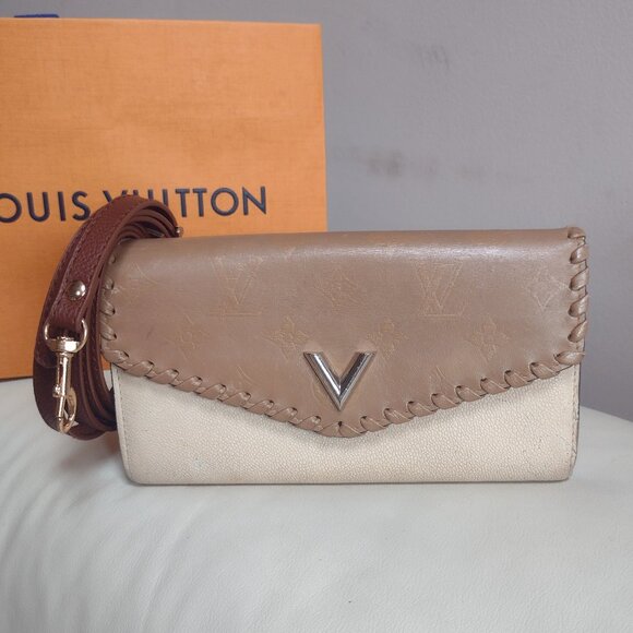 💯% Authentic Louis Vuitton Cuir Plume Wallet/Crossbody BICOLOR Dune/Taupe - Picture 1 of 14